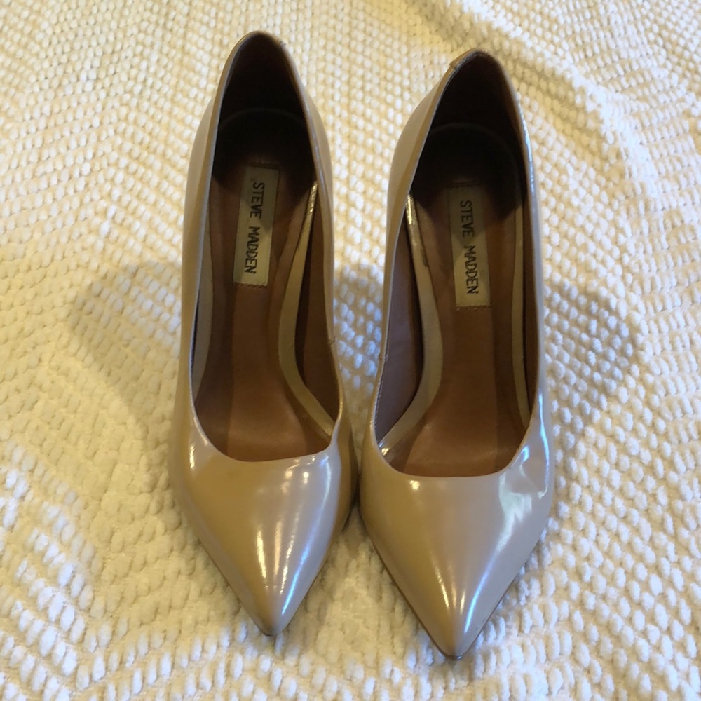 Steve Madden pumps